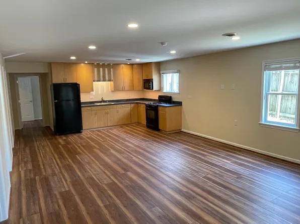 825 Nalle St #B, Charlottesville, VA 22903