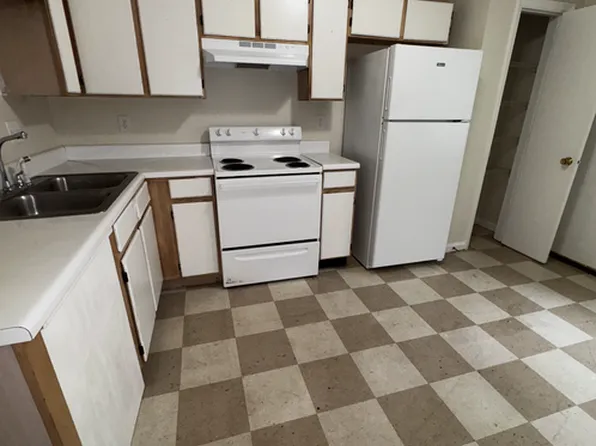 612 Green Gable Ct, Camilla, GA 31730