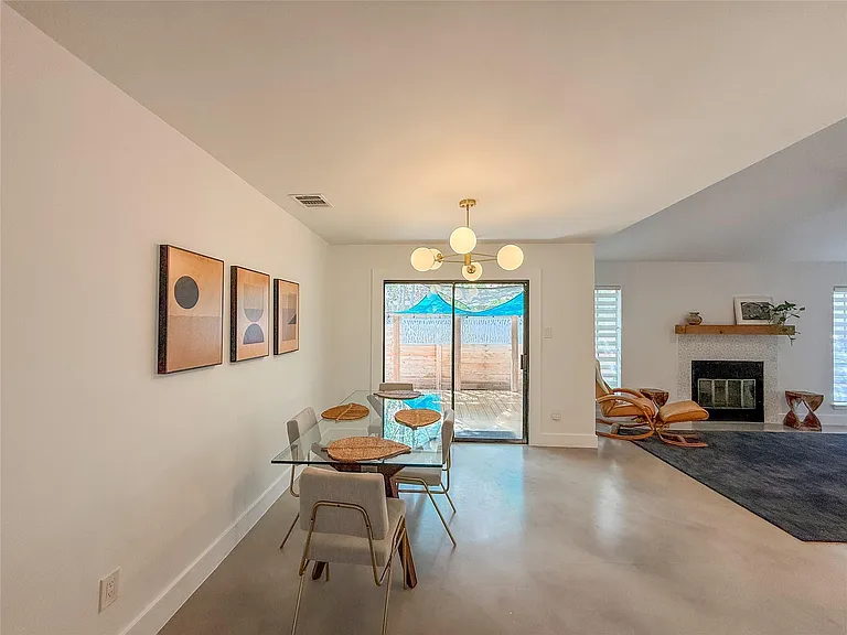 2313 Thornwild Pass — Photo 10