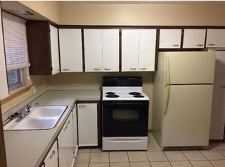 2008 E Cherry St, Springfield, MO 65802