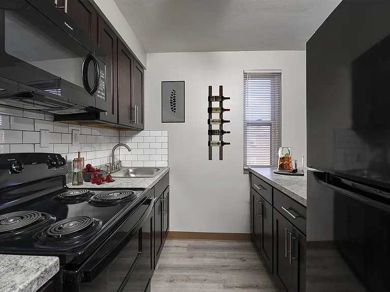 The Alden — Photo 2