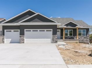 1845 Boyson Ct, Marion, IA 52302