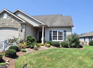 841 Victoria Ln #L-0026, Palmyra, PA 17078