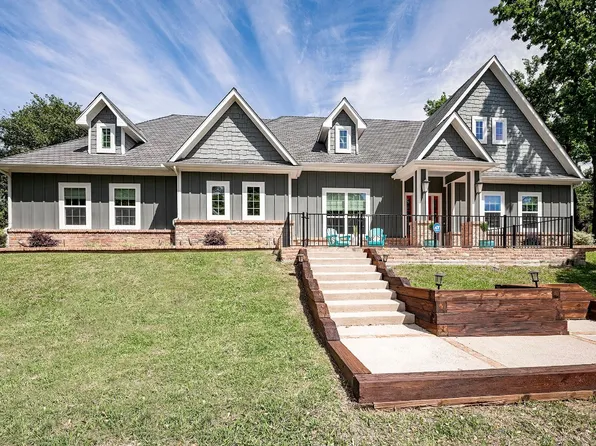 920 Edgecliff Dr, Bedford, TX 76022