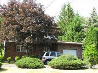 6 Merrick Ln, Spring Valley, NY 10977