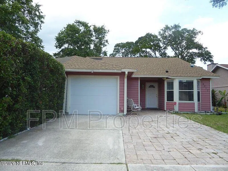 14317 Coral Reef Dr S
