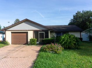 11 Sandalwood Dr, Davenport, FL 33837