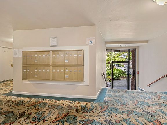 4th image of 1206 Queen Anne Ave N #301