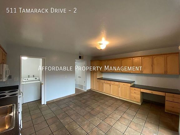 5th image of 511 Tamarack Dr APT 2