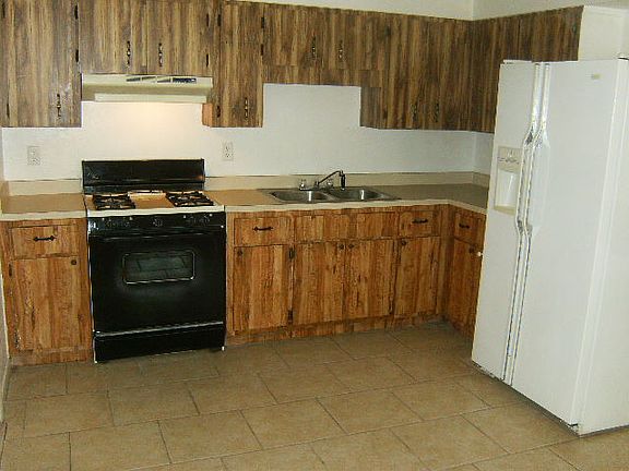 3rd image of 1505 Pine Ave