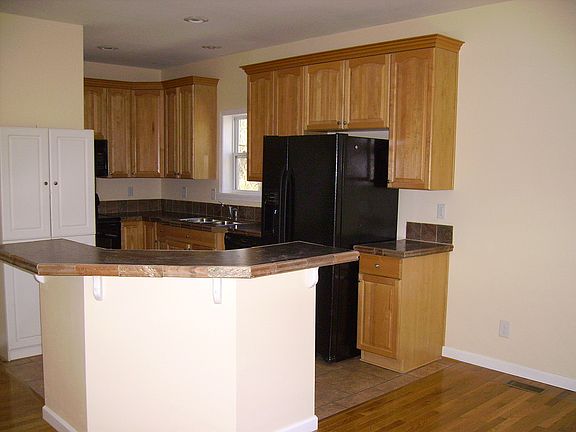 Bar area in kitchen/dining