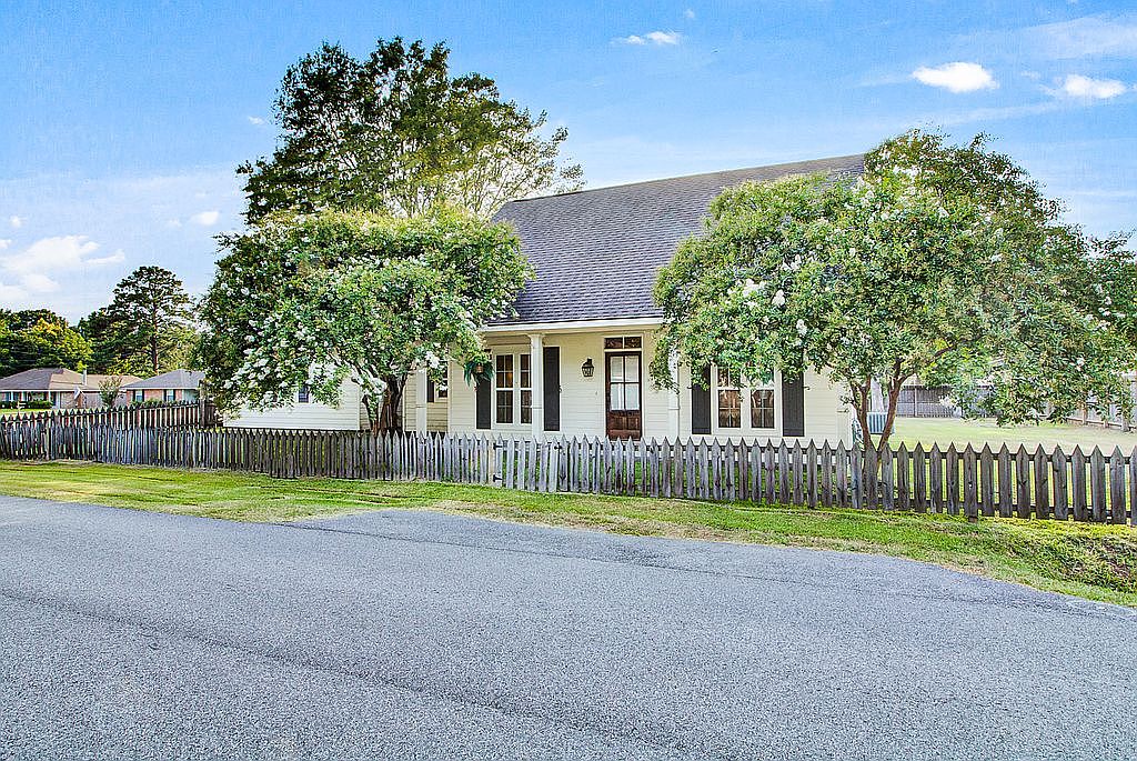 3319 Old Baker Rd, Zachary, LA 70791 Zillow