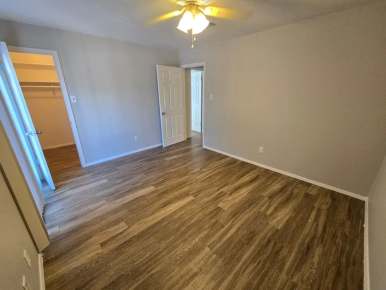 1309 Airline Dr — Photo 14