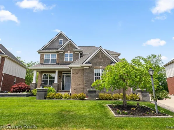 41775 Steinbeck Gln, Novi, MI 48377