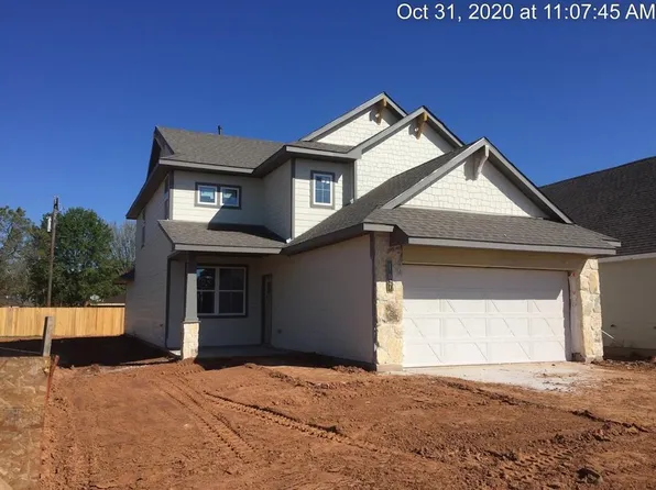 107 S Austin Dr, Holiday Lakes, TX 77515