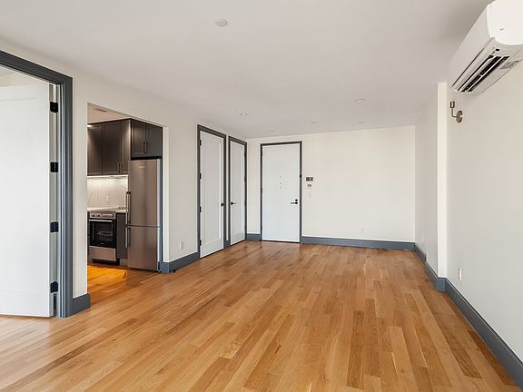 5th image of 1430 Fulton St #3F