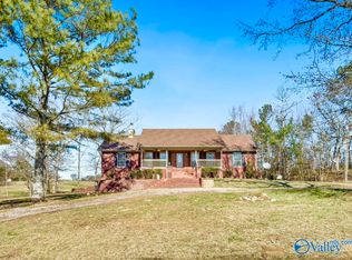 462 Brooks Rd, Union Grove, AL 35175