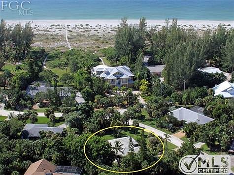 Just Steps to the Beach