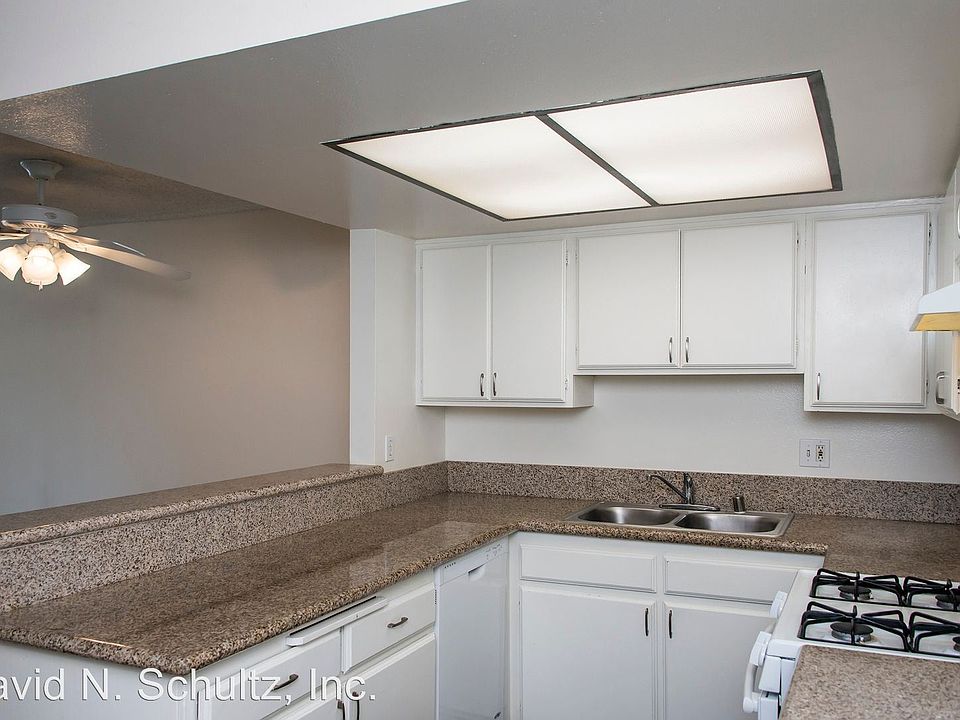 1st image of 433 N Louise St APT 301