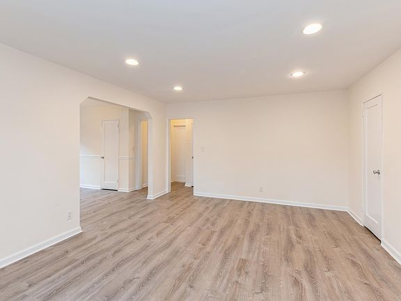 3rd image of 251-47 61st Ave #Lower