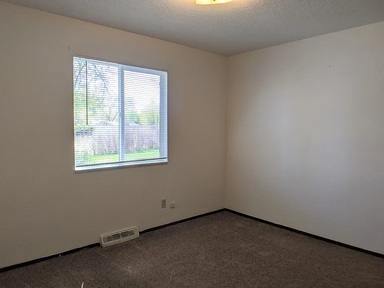 599 Roma Ct #B — Photo 3