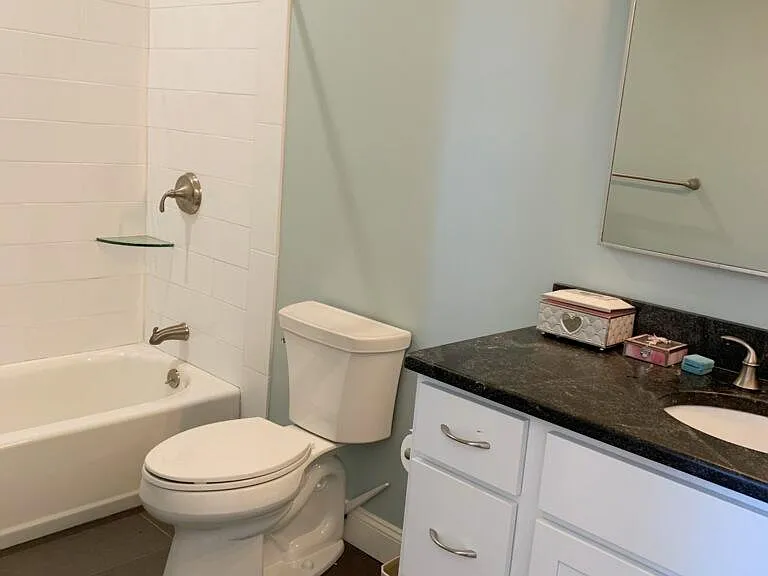 28 Parker St #B — Photo 26