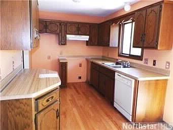 4th image of 1509 Meadowwood Dr N