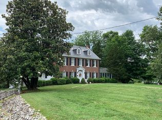 207 N Main St, Greenville, KY 42345