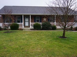 221 Ali Dr, Pleasant Unity, PA 15676