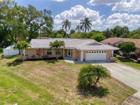 2315 Minneola Rd, Clearwater, FL 33764