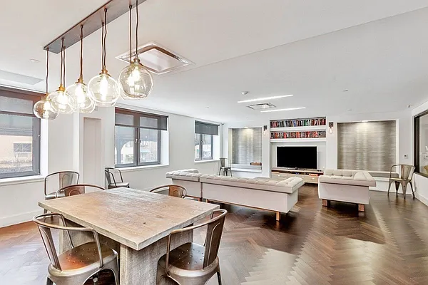 Rented by REAL New York | media 21