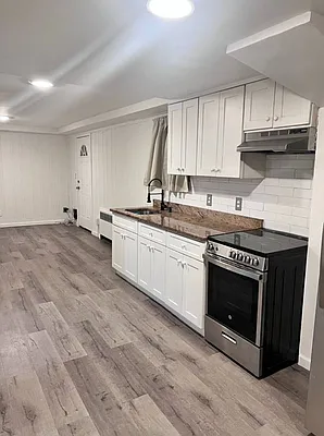 Rented by Fifth & Forever LLC | media 9