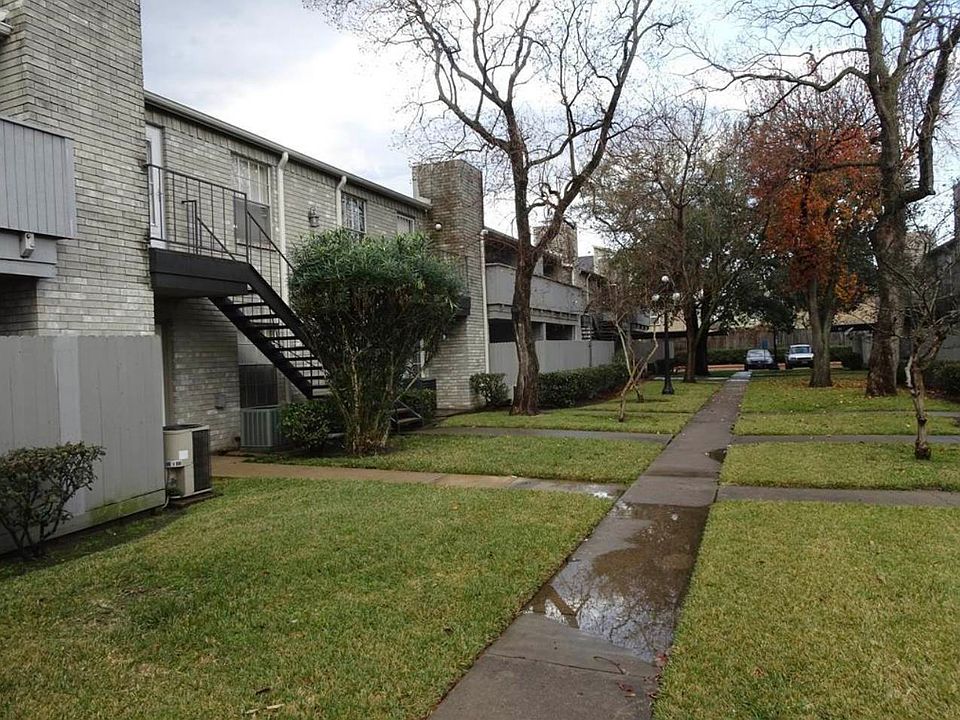 1st image of 9700 Leawood Blvd APT 1406