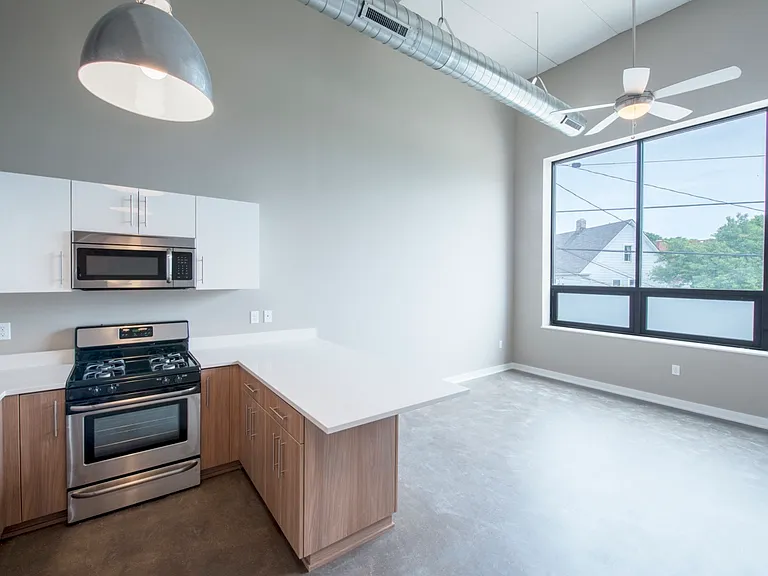 2534 S Kinnickinnic Ave #107 — Photo 3