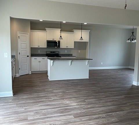 2nd image of 768 Viburnum Ct