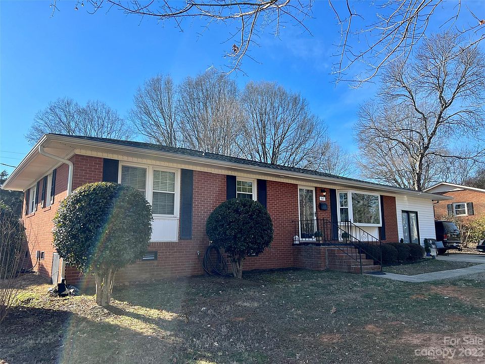 1st image of 947 E Iredell Ave