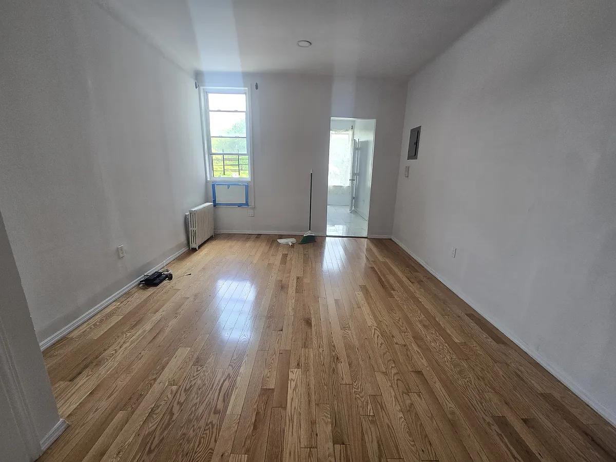 Building Photo - 32-11 48th St #3