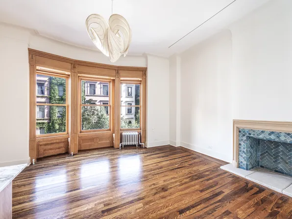 24 East 93rd Street image 1 of 4