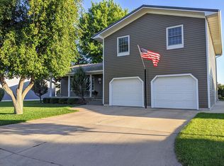 430 Valley Vista Dr, Burwell, NE 68823
