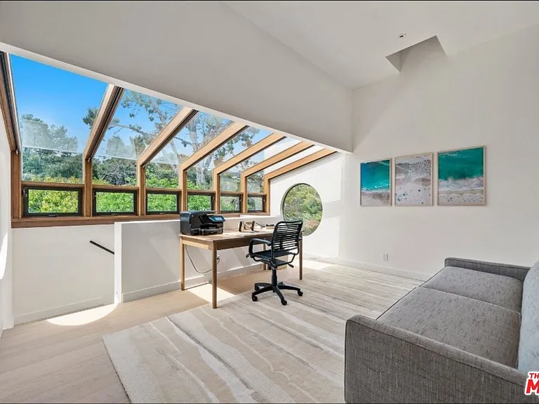 27553 Pacific Coast Hwy — Photo 11