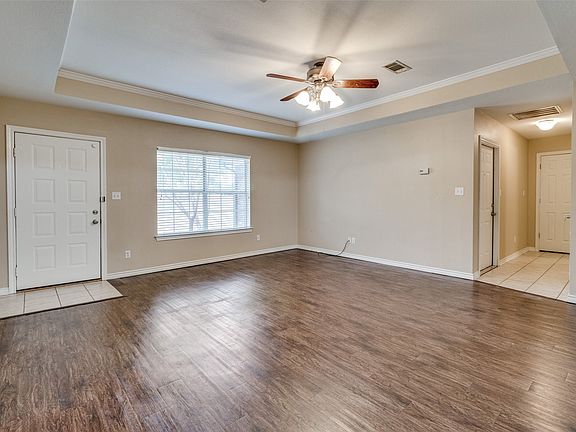 5th image of 454 E Fulton St