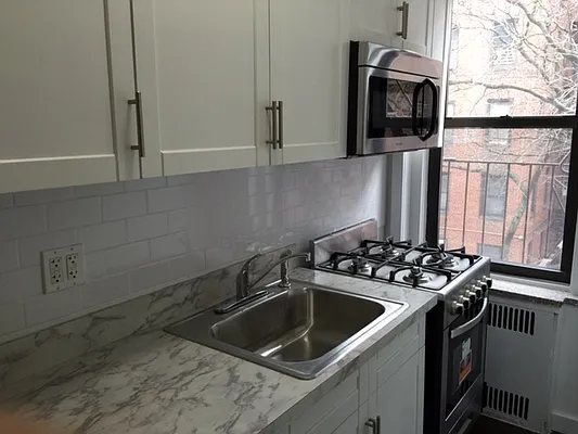 Rented by Steven Apuzzi LLC | media 17