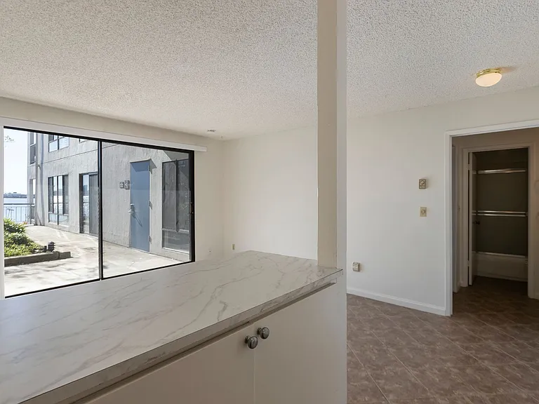 3 Admiral Dr #F263 — Photo 12