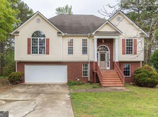 703 Paul Revere Dr, Locust Grove, GA 30248