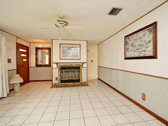 4th image of 195 Mindy Ave