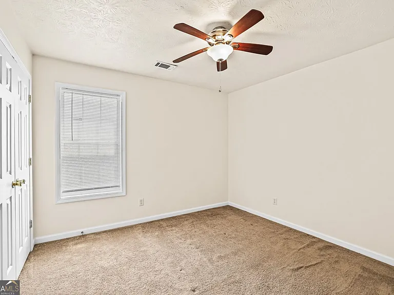 3245 Chandon Ln — Photo 16