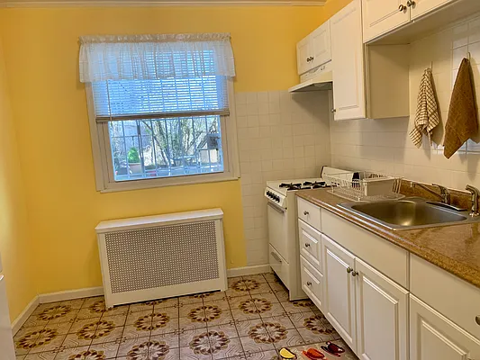 Rented by Dolores Buonocore, LREB | media 1