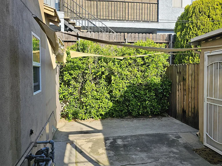 209 W Linden Ave — Photo 16