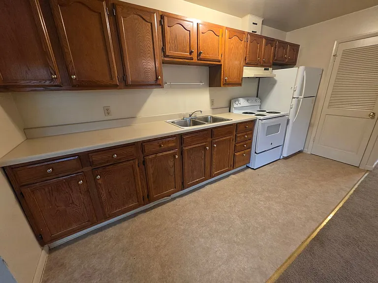 933 Pulaski Hwy #2 — Photo 5