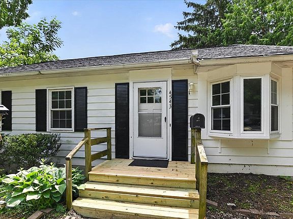 4th image of 4345 Lilac Ln